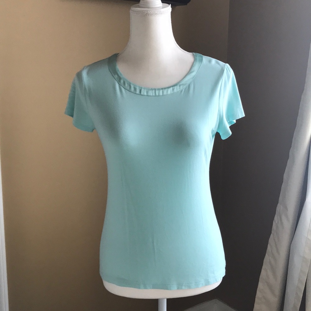 Nice mint green Alfani short sleeve tee shirt